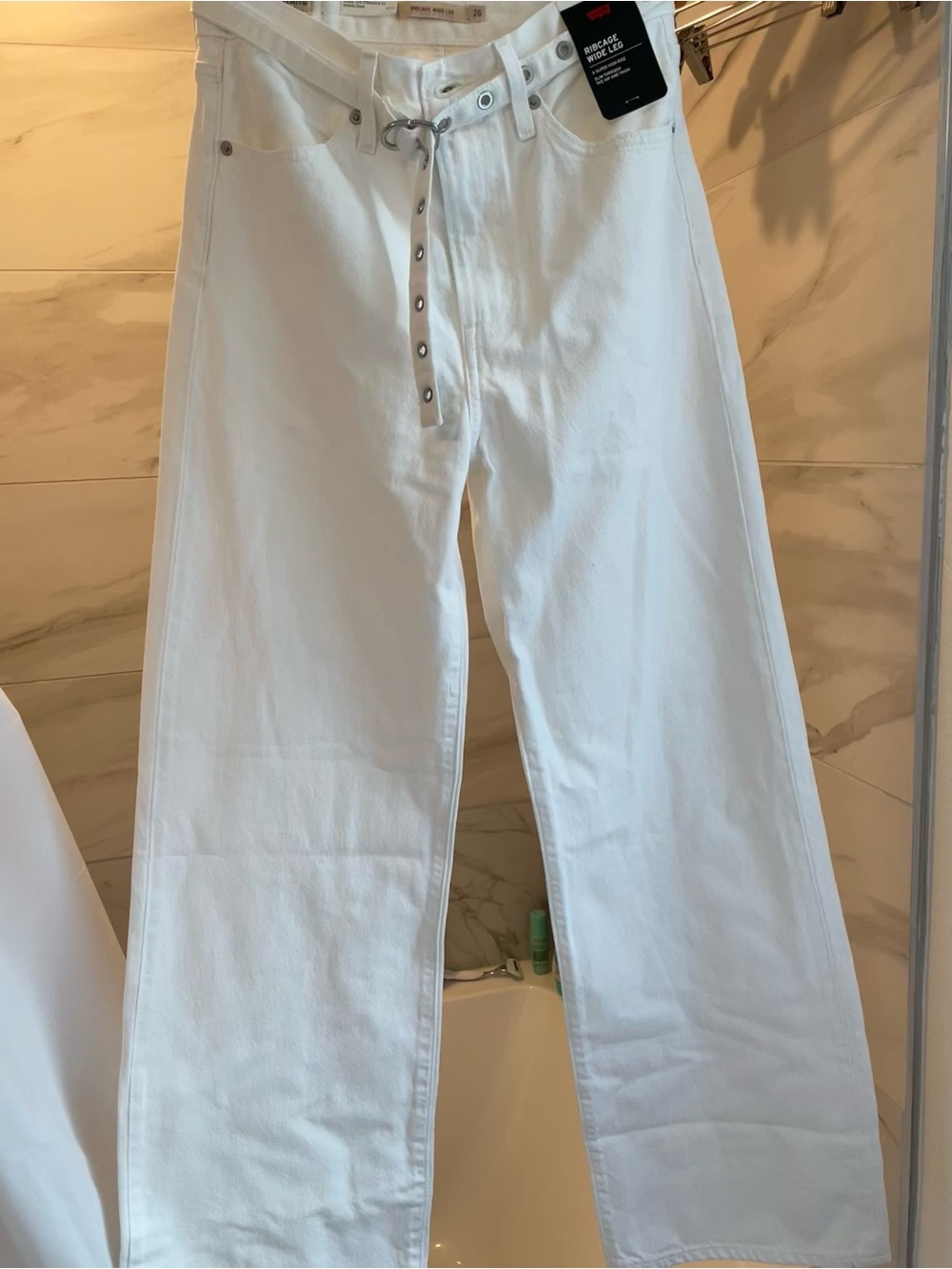 NWT Levi’s Ribcage Wide-leg Belted Women's Jeans - Picture 3 of 8
